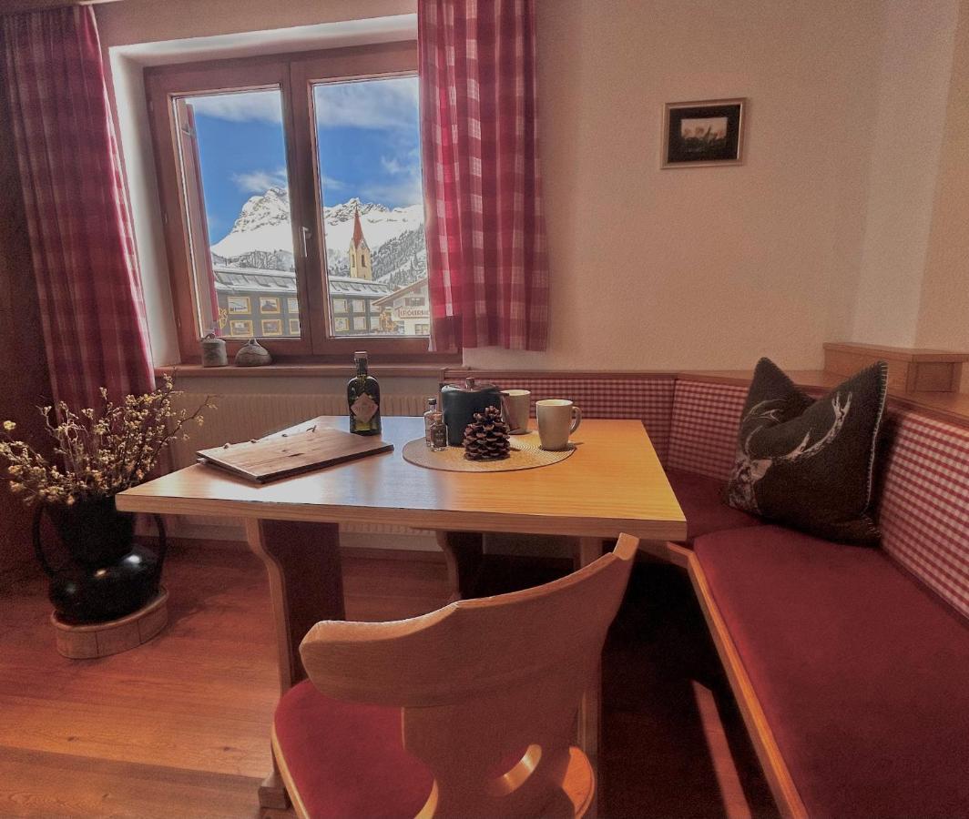 Haus Wallis By Stayfritz - Ski-In Ski-Out Zimmer 'Garni' Am Arlberg Warth  Exterior foto